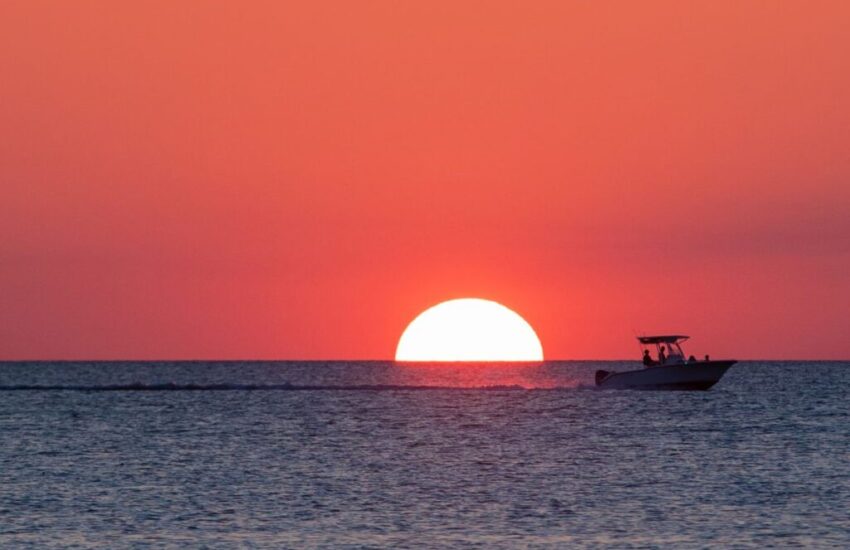 A beautiful view of a Florida sunset.